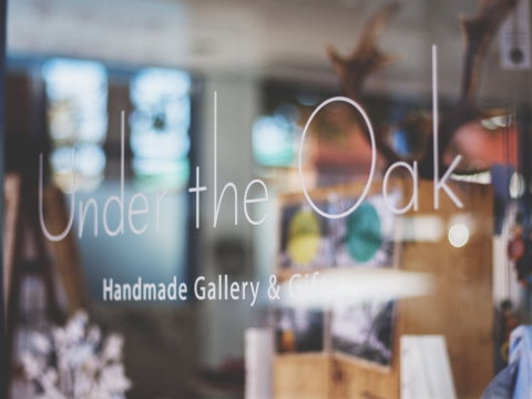 Under The Oak Handmade Gallery And Gifts - Accommodation Nelson Bay 0