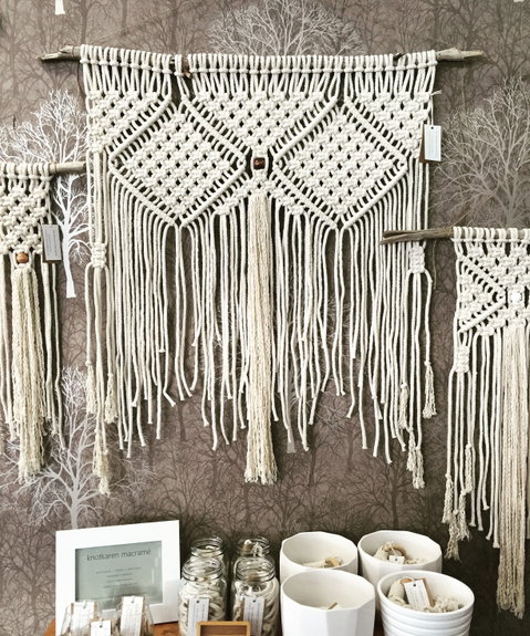 Under The Oak Handmade Gallery And Gifts - Accommodation Nelson Bay 2