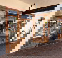 Van Rensburg Galleries - Accommodation Nelson Bay