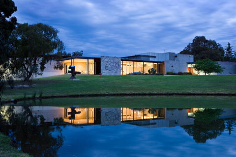 McClelland Sculpture Park + Gallery - Accommodation Nelson Bay 1