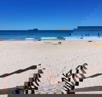 Mudjimba Beach - Accommodation Nelson Bay