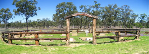 Old Injune Cemetery - Accommodation Nelson Bay 0