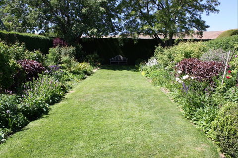 Prospect House And Garden - Accommodation Nelson Bay 2