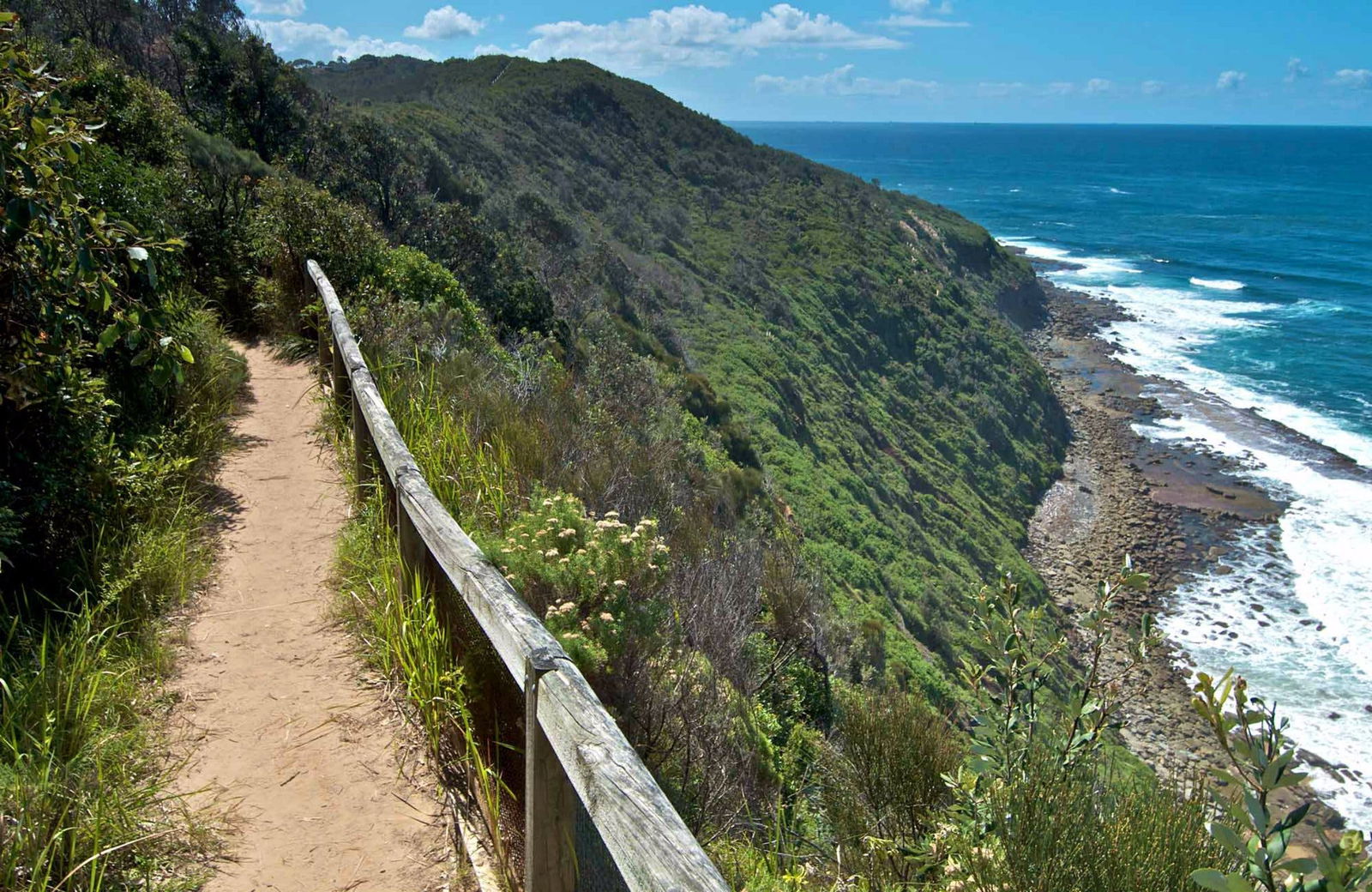 Forresters Beach NSW Accommodation Nelson Bay