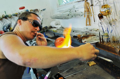 Alan Ussher Glassblowing Studio - Accommodation Nelson Bay 0