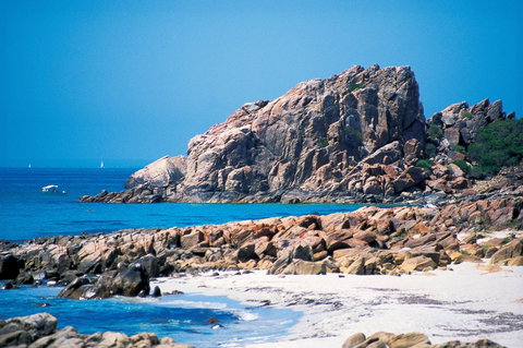 Castle Bay - Accommodation Nelson Bay 1