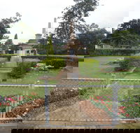 McConnell Park and Toogoolawah War Memorial - Accommodation Nelson Bay