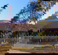 McFeeters Motor Museum and Visitor Information Centre