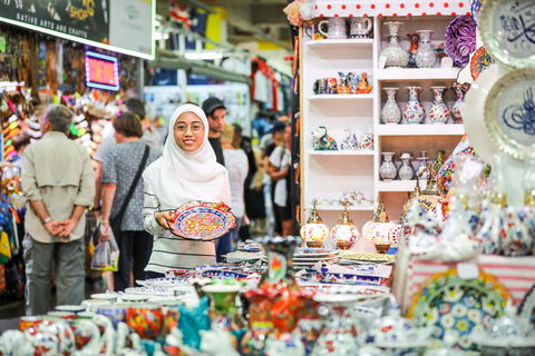 Paddys Markets At Haymarket - Accommodation Nelson Bay 0