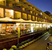 The Pier Cairns - Accommodation Nelson Bay