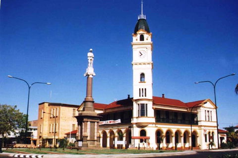 Bundaberg War Memorial - Accommodation Nelson Bay 0