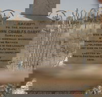 Darke's Grave - Accommodation Nelson Bay