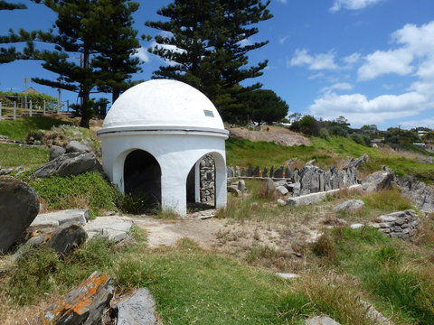Frenchman's Rock - Accommodation Nelson Bay 0