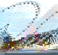 Giant Ferris Wheel - Hello Hi Lite Amusements - Accommodation Nelson Bay