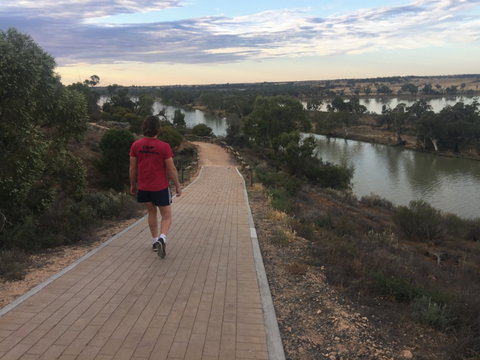 Waikerie Rotary Cliff Top Walk - Accommodation Nelson Bay 0
