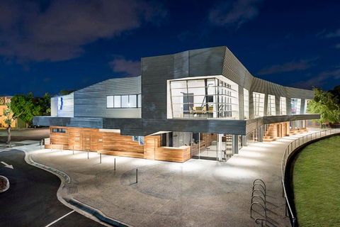 Bowery Theatre - Nelson Bay Accommodation.com 0