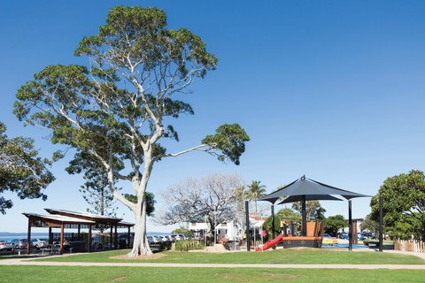 Eddie Santaguiliana Way - Accommodation Nelson Bay 0