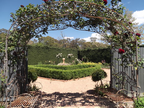 High Country Maze - Accommodation Nelson Bay 2