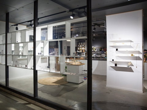 KIN Gallery - Accommodation Nelson Bay 0