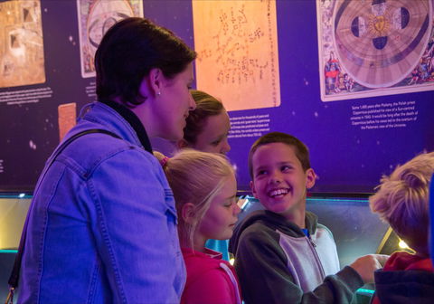 Sir Thomas Brisbane Planetarium - Accommodation Nelson Bay 2