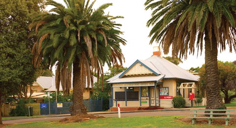 The Flinders Hinterland Scenic Drive - Accommodation Nelson Bay 0