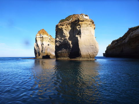 Twelve Apostles Marine National Park - Accommodation Nelson Bay 1