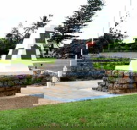 Dunwich War Memorial - Accommodation Nelson Bay