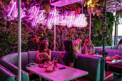 Holey Moley Northbridge - Accommodation Nelson Bay 2