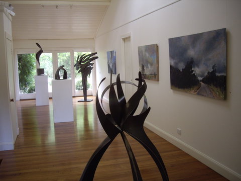 Ivy Hill Gallery - Accommodation Nelson Bay 0