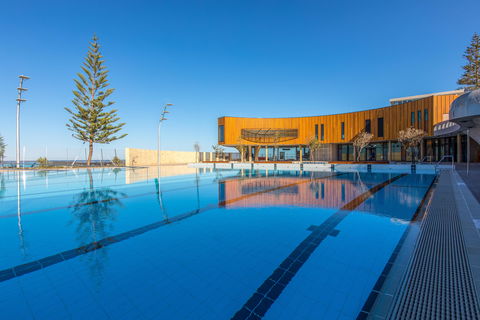 Scarborough Beach - Accommodation Nelson Bay 1