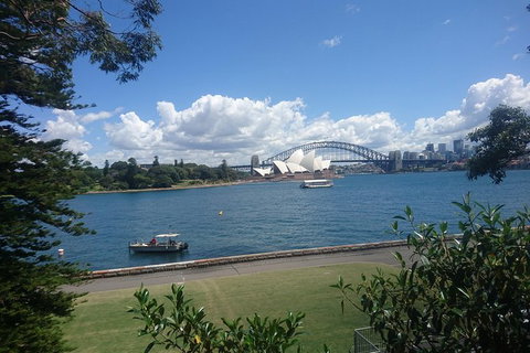 Iconic Sights Of Sydney Tour With FREE Photography Package - Nelson Bay Accommodation.com 0