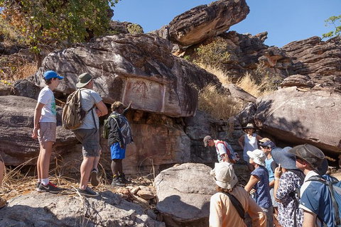 Arnhem Land Injalak Hill Full-Day Tour From Darwin - Accommodation Nelson Bay 10