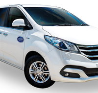 Luxury Van Private Transfer Cairns City - Cairns Airport - Accommodation Nelson Bay