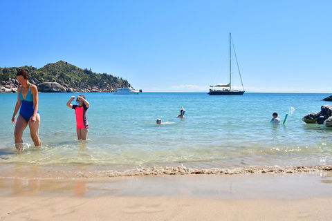 Magnetic Island Sailing BBQ Lunch Cruise - Accommodation Nelson Bay 3