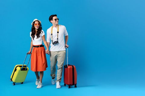 SHUTTLE - CAIRNS AIRPORT TO CAIRNS HOTELS (or Reverse) - Accommodation Nelson Bay 0
