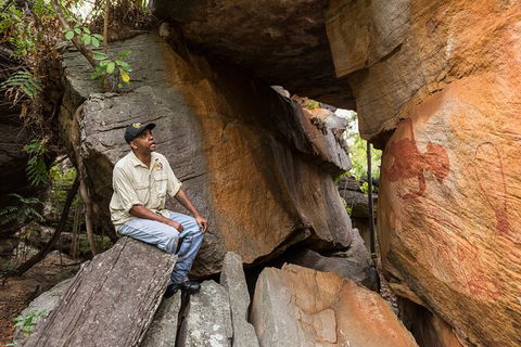 Half Day Aboriginal Rock Art Experience In Queensland - Nelson Bay Accommodation.com 7