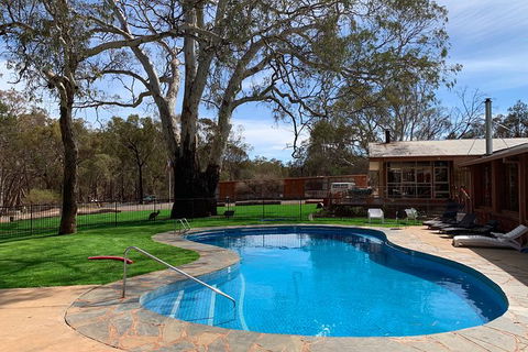 3-Night Wilpena Pound Getaway Including Scenic Flight And 4WD Tour - Accommodation Nelson Bay 3