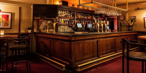 The Occidental Hotel - Accommodation Nelson Bay 2