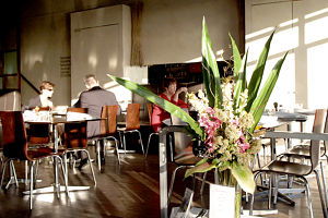 R Bar Restaurant Port Melbourne - Accommodation Nelson Bay 0