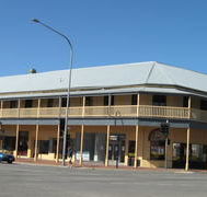 Colac Hotel - Accommodation Nelson Bay