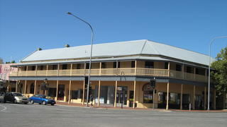 Colac Hotel - Accommodation Nelson Bay 0