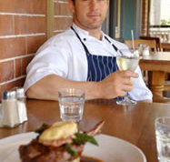 Frisco Hotel - Accommodation Nelson Bay