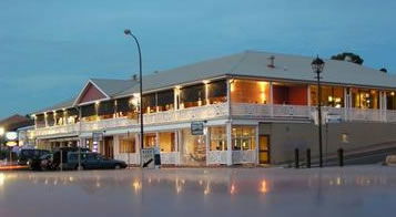 Seacliff Beach Hotel - Accommodation Nelson Bay 0