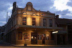 Bellevue Hotel - Accommodation Nelson Bay 0