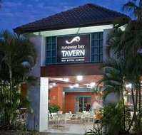 Runaway Bay Tavern - Accommodation Nelson Bay