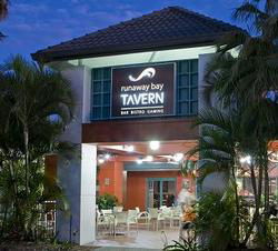 Runaway Bay Tavern - Accommodation Nelson Bay 0
