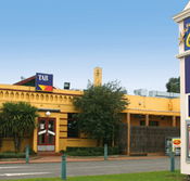 Castello's at Pakenham - Accommodation Nelson Bay