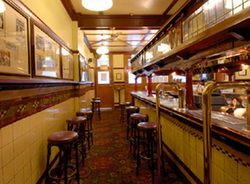 Fortune Of War Hotel - Accommodation Nelson Bay 1