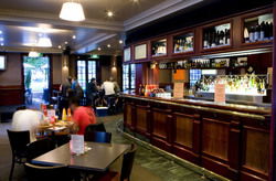 Ryans Paragon Hotel - Nelson Bay Accommodation.com 1