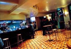 Harbour View Hotel - Accommodation Nelson Bay 1